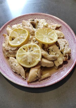 A picture of Lemon Chicken.