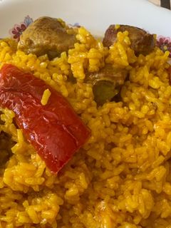 Una foto de Arroz con costillejas de cerdo