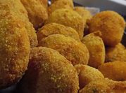 Una foto de nuggets de pollo