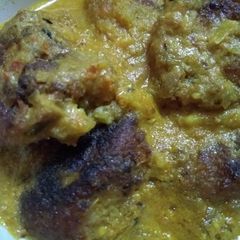 A picture of Vegetable malai kofta.