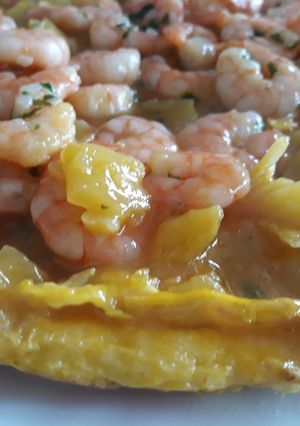 Una foto de Tortilla vaga de gambas al ajillo