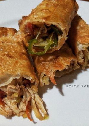A picture of Peri peri flavour chicken veg rolls.