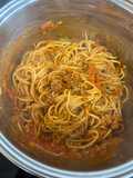 Espaguetis con Carne y Tomate
