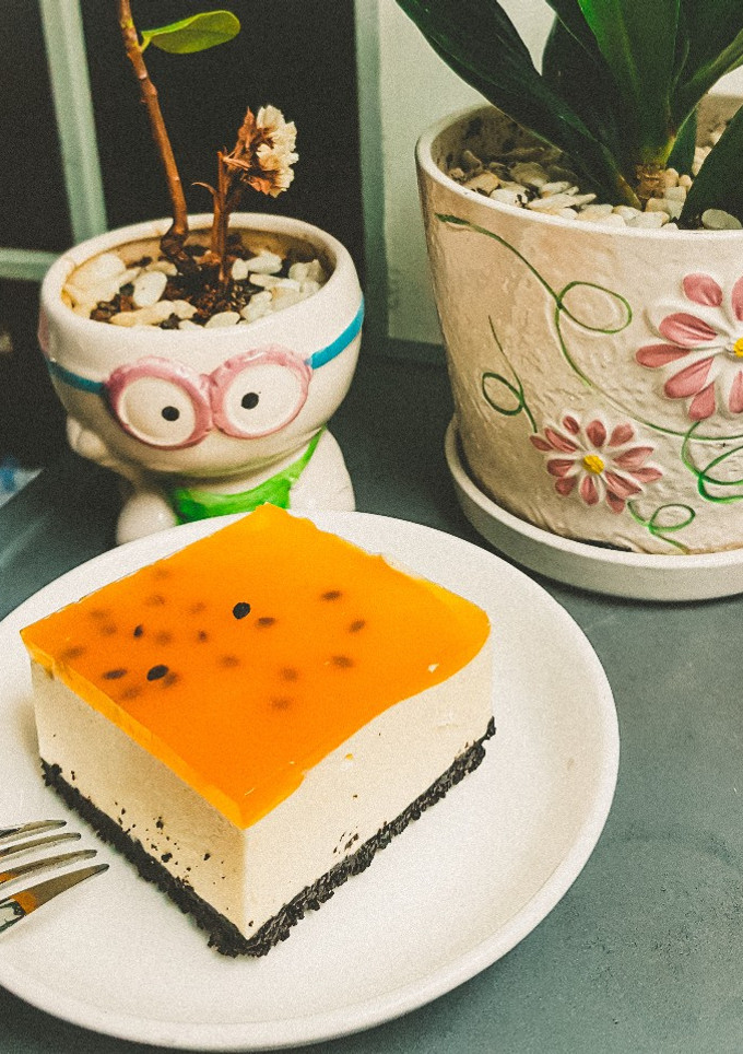A picture of Passion Fruit Cheesecake.