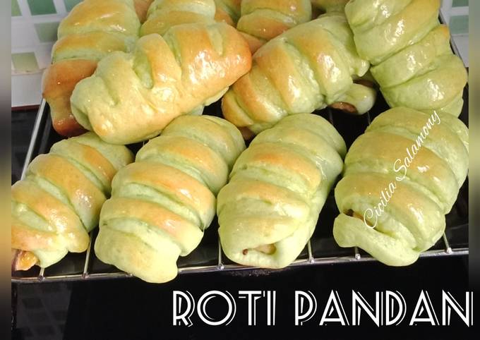 Resep Roti Pandan Isi Pisang Meses Keju Oleh Cicilia Yustina Salamony Cookpad