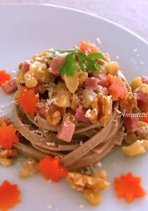 Foto di Tagliatelle di grano saraceno con castagne e noci