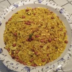 A picture of Poha Chivda.