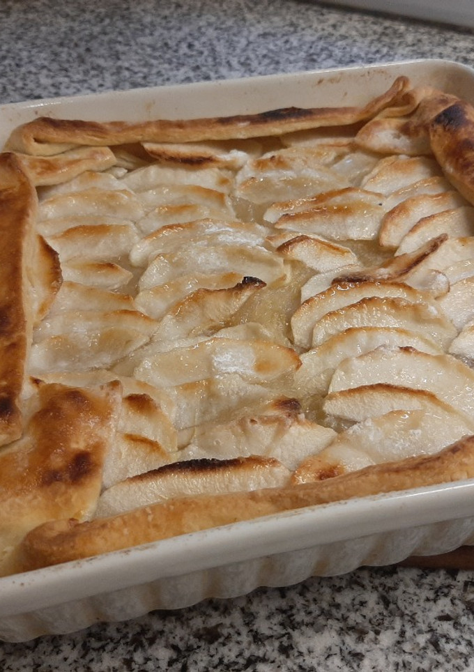 Una foto de Tarta de manzanas con masa de falso hojaldre