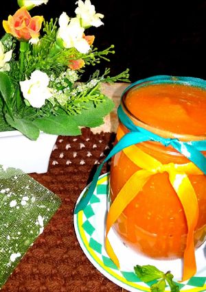 A picture of Tomato puree.