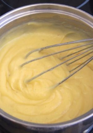 Una foto de Crema pastelera 🥣