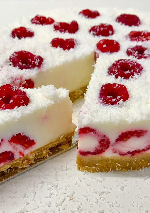 Foto di Torta fredda cocco e lamponi