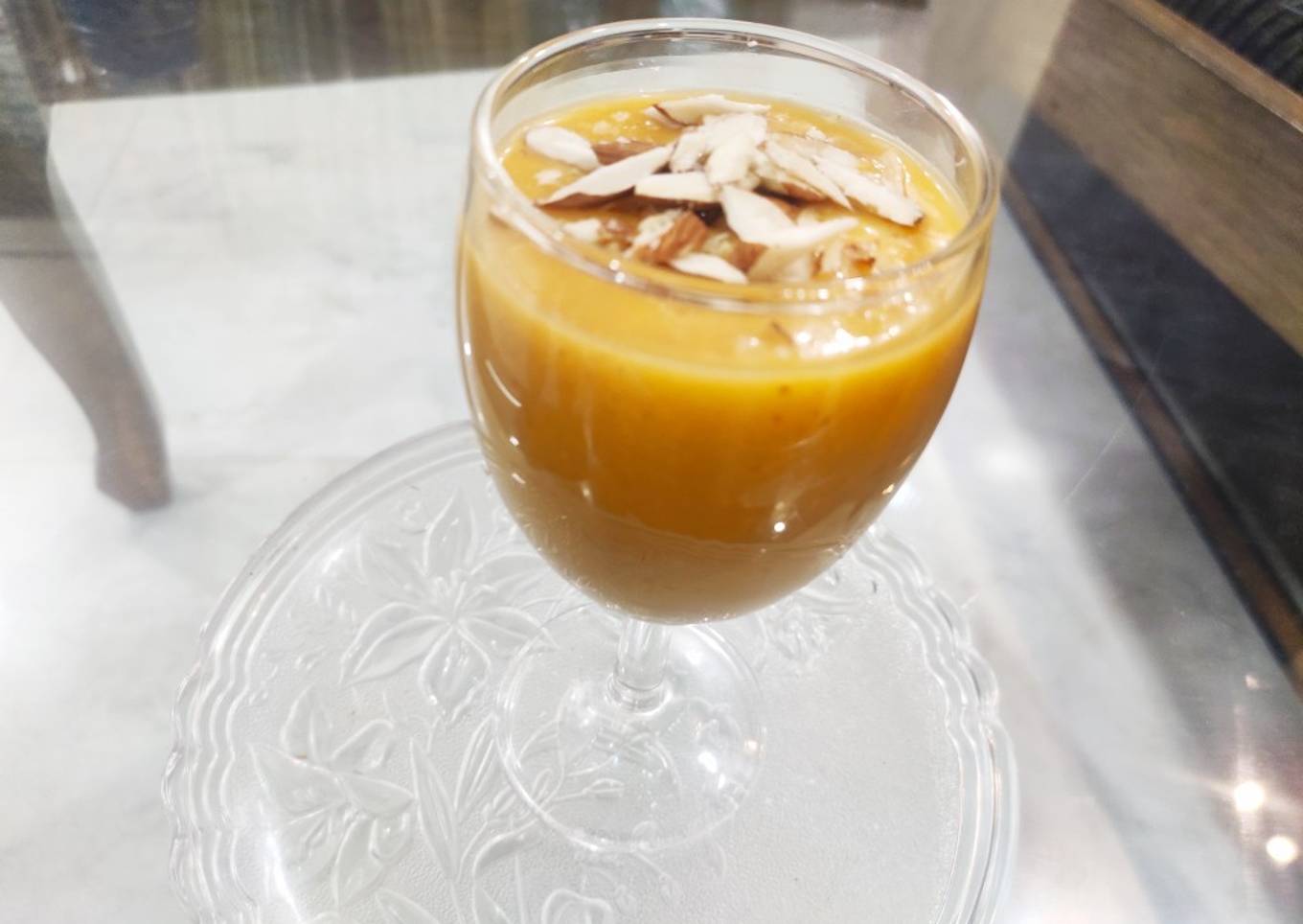 Tropical papaya banana smoothie