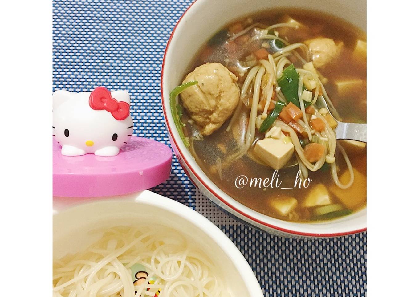 Misoa Rebus dan Sop Enoki Bakso Ayam (MPASI 1y+)
