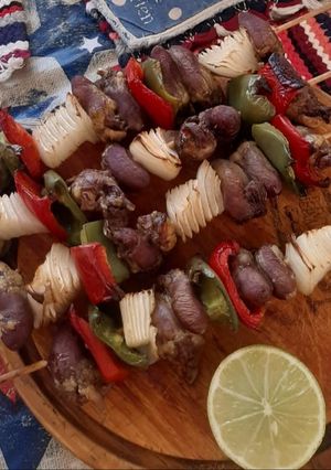 Una foto de Brochetas de corazoncito 🍢
