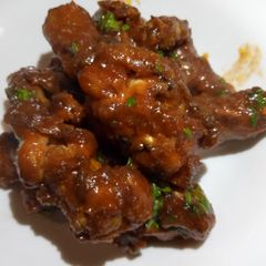 A picture of Hot and sweet karage wings.