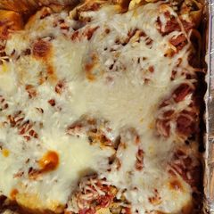 A picture of Stuffed Giant Shells.