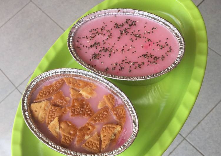 Resep Silky Stroberry Pudding with Topping Regal &amp; Chia Seed | Resep Membuat Silky Stroberry Pudding with Topping Regal &amp; Chia Seed Yang Lezat Sekali