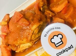 Una foto de SUPREMAS DE POLLO A LA PORTUGUESA 🍗🥘🍽🍷🥘🍗