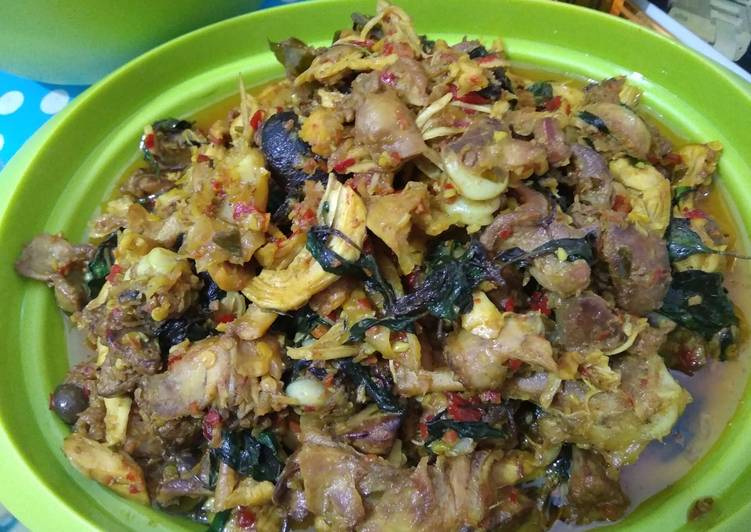 Resep Ayam Suwir dan Ati Ampela Masak Kemangi, Lezat