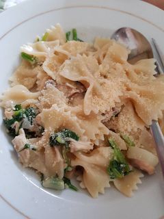 Foto resep Creamy spinach farfalle