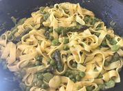 Una foto di pasta fave