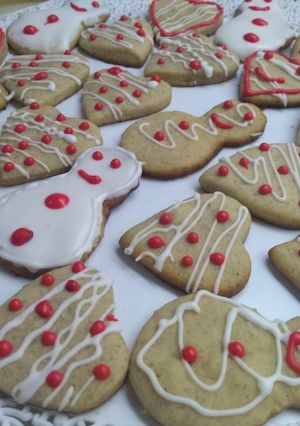 Una foto de Galletitas navideñas de jengibre y canela