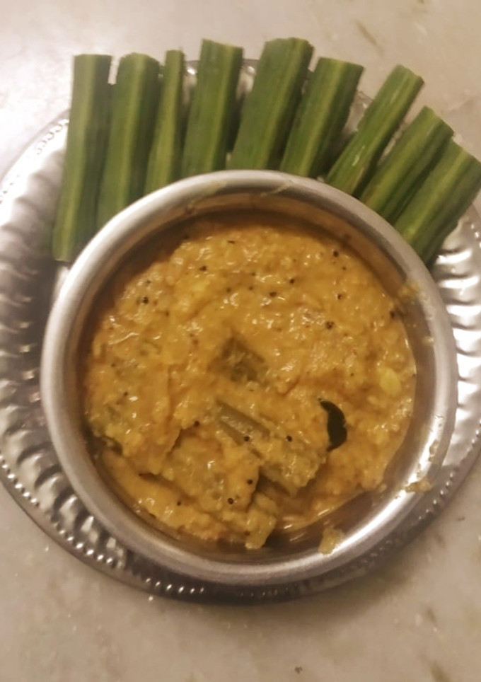 முருங்கைக்காய் வேர்க்கடலை கறி /Drumstick peanut curry செய்முறை முக்கிய புகைப்படம்