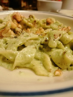 Una foto de Pasta casera con salsa fiorentina de la casa