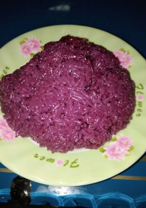 Hình của món Xôi lá cẩm.
