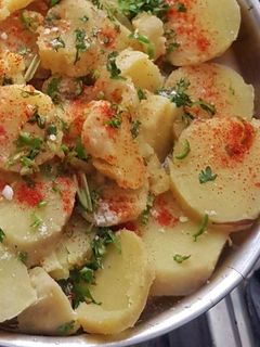 A picture of Shakarkandi chaat.