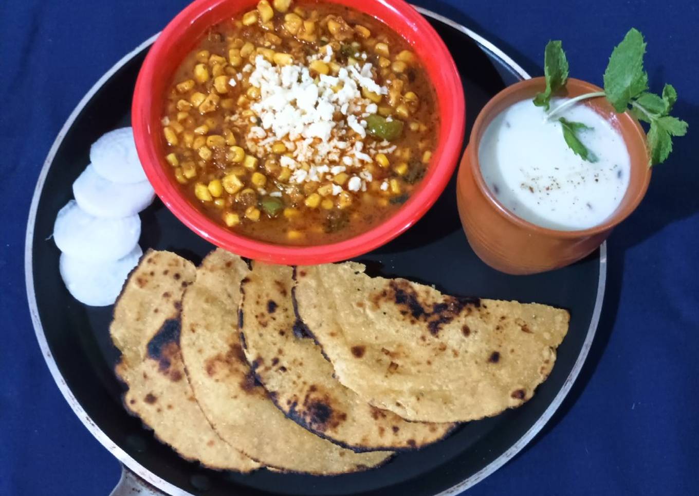 Corn capsicum curry with makki roti