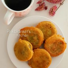 A picture of Mung Beans Fritters.