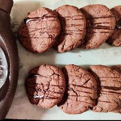 A picture of Chocolate lava cookies.