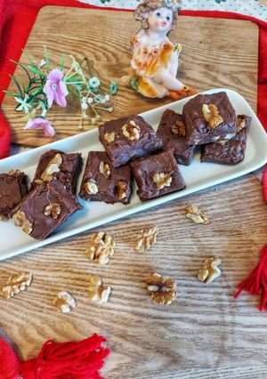 A picture of Chocolate walnut fudge.