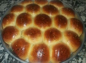 صورة لوصفة بريوش بالشيكولاطة على شكل خلية النخل 🐝🍮