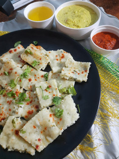 બટાકા ના ઢોકળા (Bataka Dhokla Recipe In Gujarati) રેસીપી મુખ્ય ફોટો