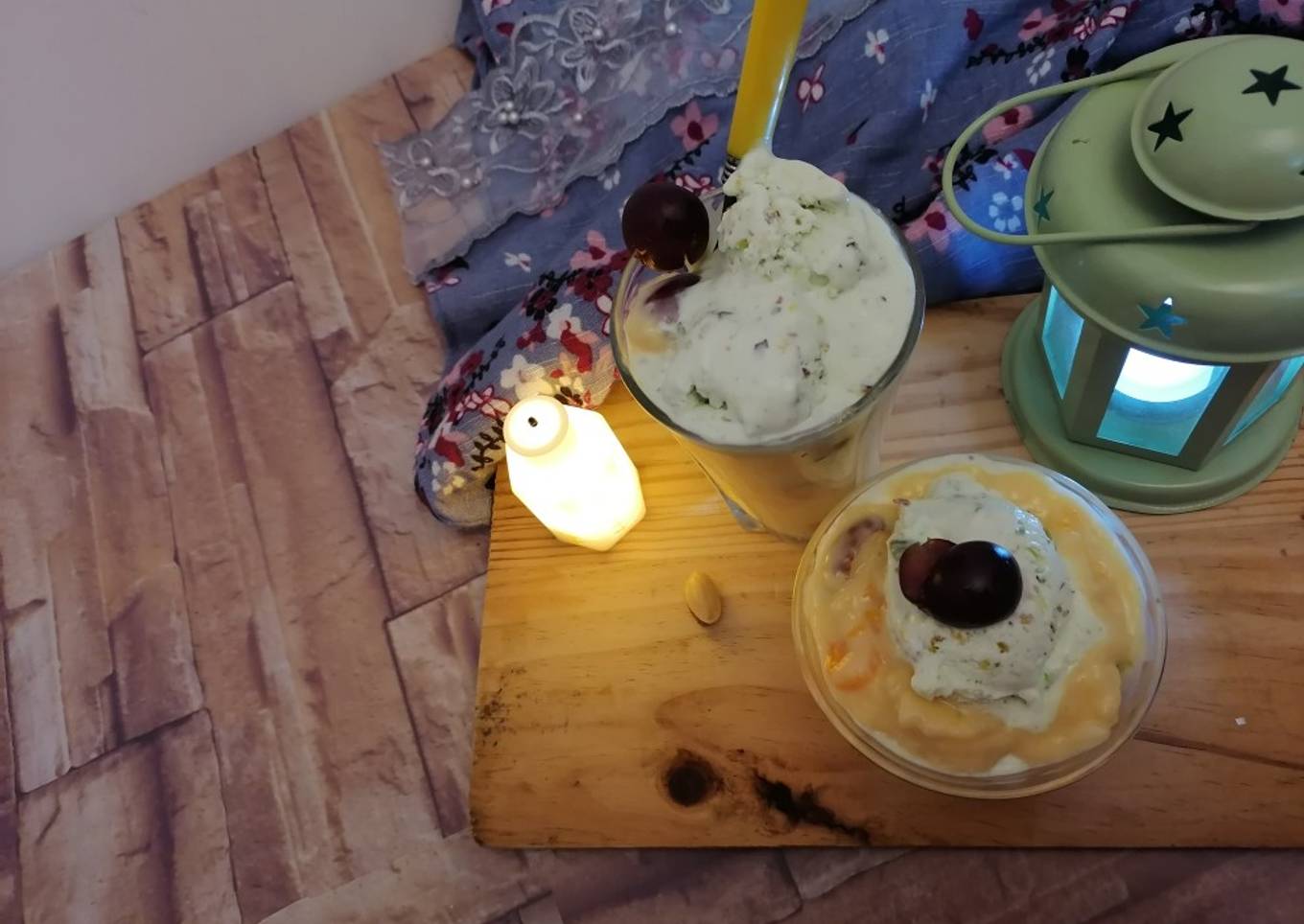 Basic fruit custard with pista icream