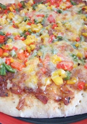 A picture of Rainbow Vegetable Pizza.