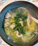 Canh cải thảo nấu thịt gà