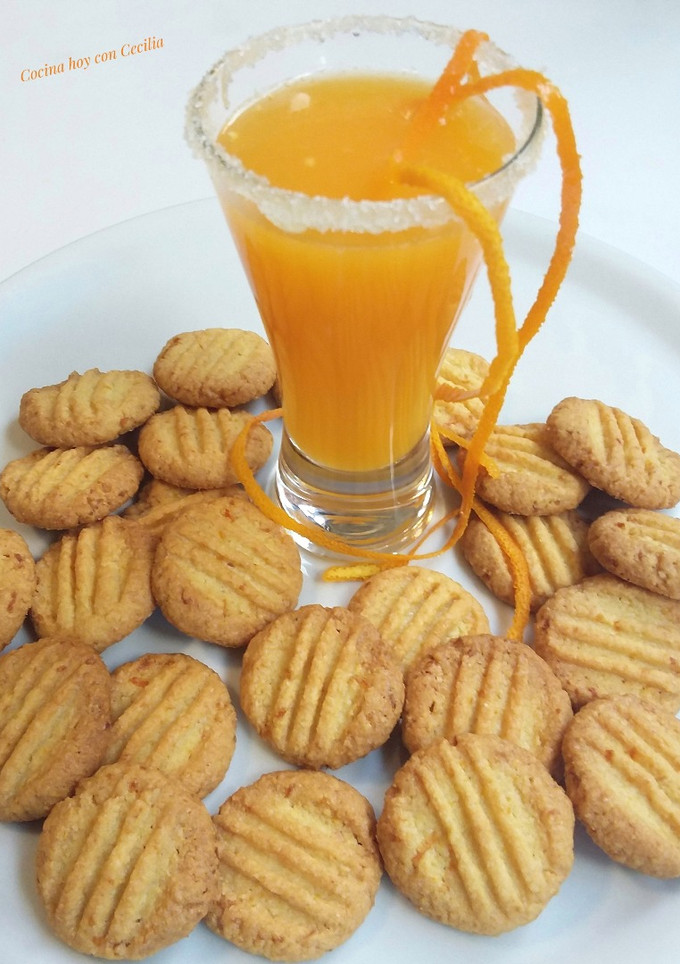 Una foto de Galletas de naranja y almendras