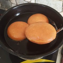 A picture of Fluffy doughnuts.