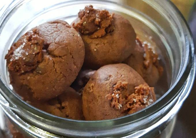 Gluten-Free Salted Caramel Choco Cookies