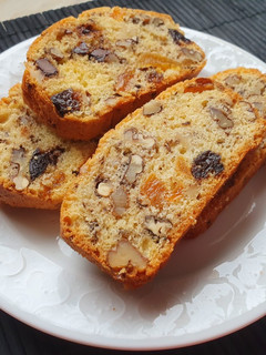 Gyümölcskenyér recept fotója
