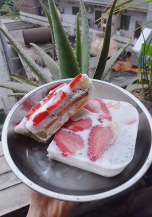 Hình của món Kem hoa quả eat clean.