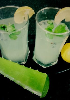 கற்றாழை இஞ்சி எலுமிச்சை ஜூஸ் (Alovera Ginger Lemon juice recipe in tamil) செய்முறை முக்கிய புகைப்படம்