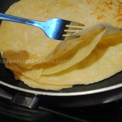 A picture of Paratha bread.