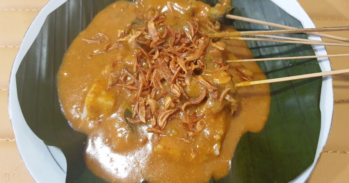 32. Sate Padang