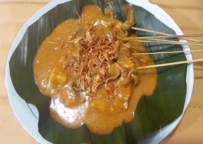 32. Sate Padang