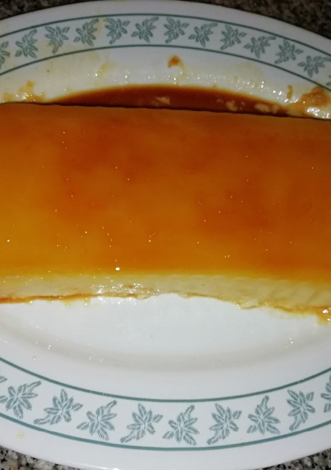 Una foto de Flan de piña