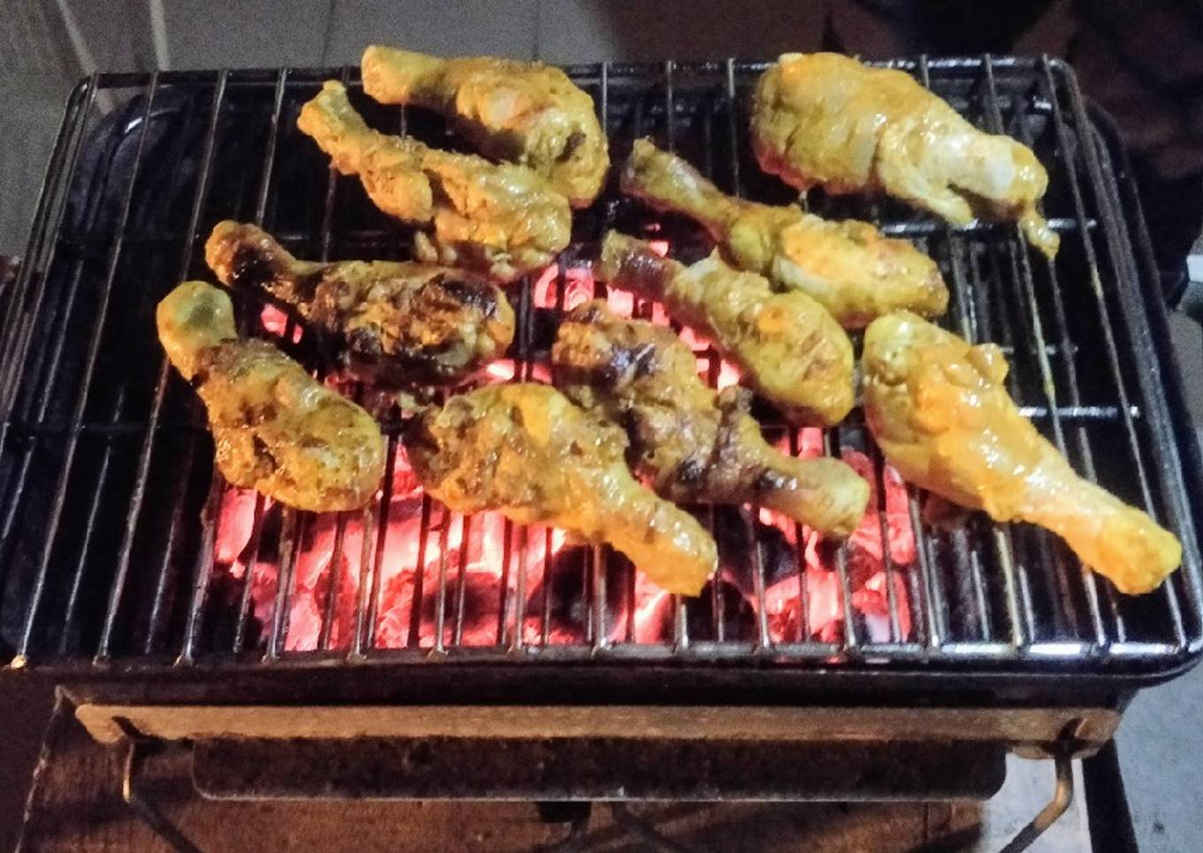 Chicken thighs with spicy red shrimp and bratwurst
